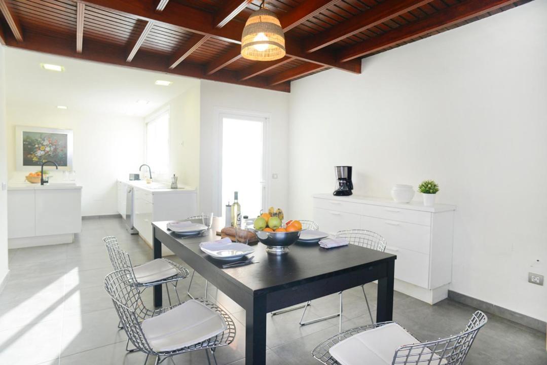 La Casa De La Playa Villa Puerto del Carmen  Bagian luar foto